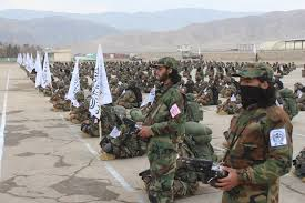 تصویر امارت اسلامی: در یک سال بیش از ۱۰۰ هزار پولیس آموزش‌ دیده اند