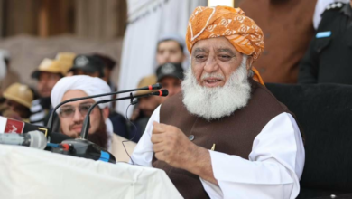 تصویر مولانا فضل‌الرحمن: برای ترامپ شرم است که افغانستان را «جهنم روی زمین» می‌خواند