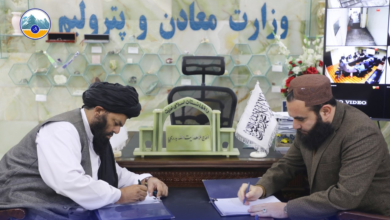 تصویر امضای قرارداد ۳۰ ساله استخراج معدن مرمر در دایکندی