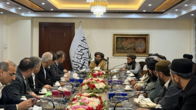 تصویر دیدار ملا عبدالغنی برادر با هیئت خط‌آهن ایران؛ تأکید بر گسترش شبکه قطار به چین 