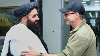 تصویر نماینده ویژه رییس‌جمهور امریکا: دو شهروند امریکایی در بازداشت امارت اسلامی افغانستان هستند