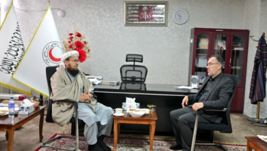 تصویر نشست هلال احمر افغانی و اداره امور دینی ترکیه برای حمایت از یتیمان و برنامه‌های افطاری رمضان