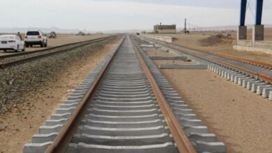 تصویر پرداخت بیش از ۶۴ میلیون افغانی به متضرران خط آهن هرات-خواف 