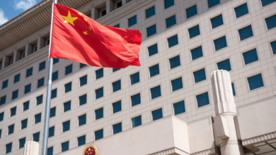 تصویر سخن‌گوی وزارت دفاع چین: هر نیروی مسلحی که به نام استقلال تایوان جنگ آغاز کند، نابود خواهد شد