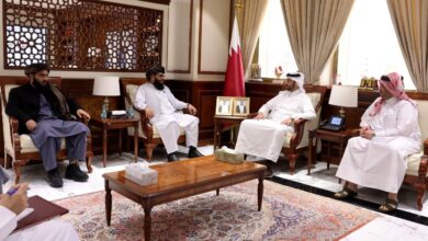 تصویر دیدار سفیر امارت اسلامی در دوحه با وزیر شاروالی قطر؛ تمرکز بر همکاری‌های شهری کابل و دوحه