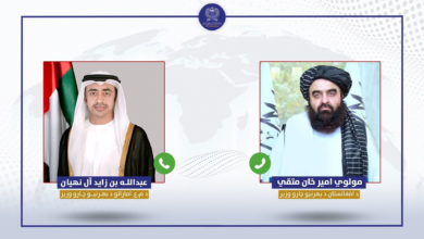 تصویر تماس تلیفونی مولوی امیر خان متقی با شیخ عبدالله بن زاید آل نهیان معاون نخست وزیر امور خارجه امارات متحده عربی 