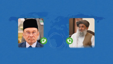 Photo of Afghan, Malaysian PMs discuss situation between Kabul and Islamabad