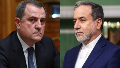 تصویر گفت‌وگوی تلفنی عراقچی و بایراموف؛ تأکید بر عدم اجازه به متجاوزان برای استفاده از خاک کشورهای منطقه