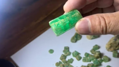 تصویر کاهش هزینه جواز استخراج معادن زمرد در پنجشیر از ۹۰ هزار به ۲۵ هزار افغانی