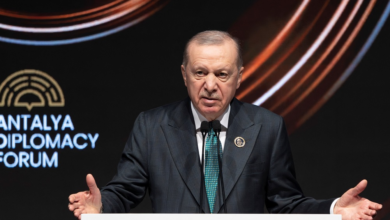 Photo of Turkey’s Erdogan offers support to Trump in call after White House dinner shooting