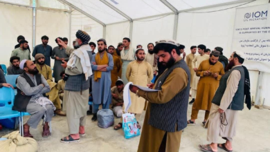 تصویر بیش از ۳۰۰ شهروند افغانستان از زندان‌های پاکستان رها شدند