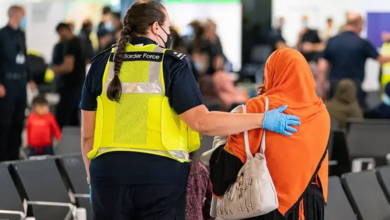 Photo of UK sets new limits on Afghan relocation, ends evacuation assistance