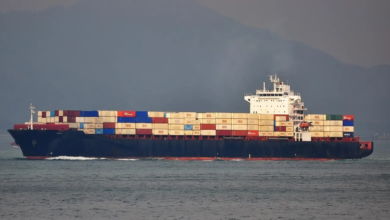 تصویر حمله نیروهای آمریکایی به کشتی کانتینری ایرانی «توسکا» در دریای عمان