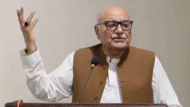 تصویر رییس ولایتی حزب عوامی نیشنل: جنگ راه‌حل هیچ مشکلی نیست، مشکلات باید از راه گفت‌وگو حل شود