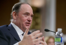 تصویر استعفای فوری وزیر نیروی دریایی آمریکا 