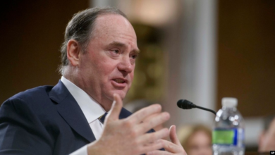 تصویر استعفای فوری وزیر نیروی دریایی آمریکا 