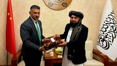تصویر سفیران افغانستان و هند در چین درباره گسترش همکاری‌ها گفت‌وگو کردند