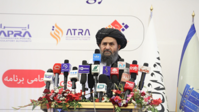 تصویر ملا برادر: افغانستان باید در بخش تکنالوژی با کشورهای منطقه و جهان رقابت‌پذیر شود