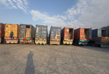 Photo of Pakistan allows 724 humanitarian aid trucks into Afghanistan via Torkham