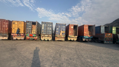 Photo of Pakistan allows 724 humanitarian aid trucks into Afghanistan via Torkham