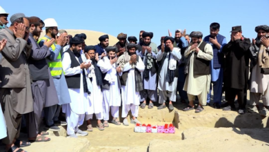 تصویر سنگ تهداب شفاخانه ۳۰ بستر در ولسوالی کوه البرز بلخ گذاشته شد